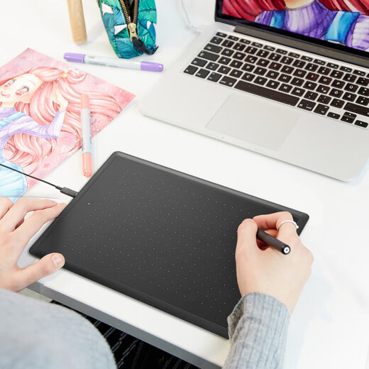 WACOM Original Digital Tablet CTL672 handgemalbte Board Computerzeichnung 472 Digitales Zeichnungsbrett Zeichenbrett Online-Kurs-Kurs-Handschrift CTL-672 Offizielle Standardkonfiguration Sparen Sie Geld und Happy Meal 27.7x18.9cm