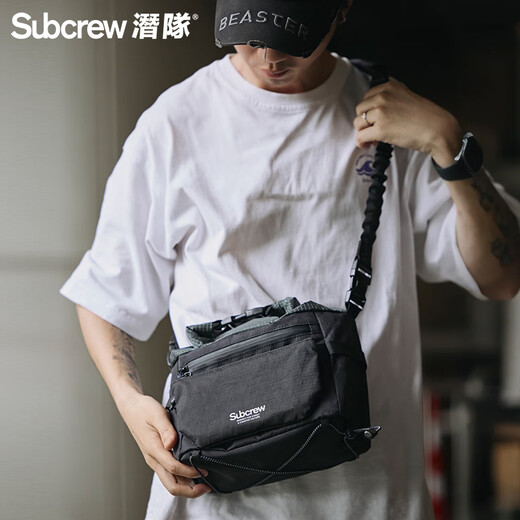 Subcrew户外运动防水骑行轻质休闲斜挎包百搭潮牌手机包 白色