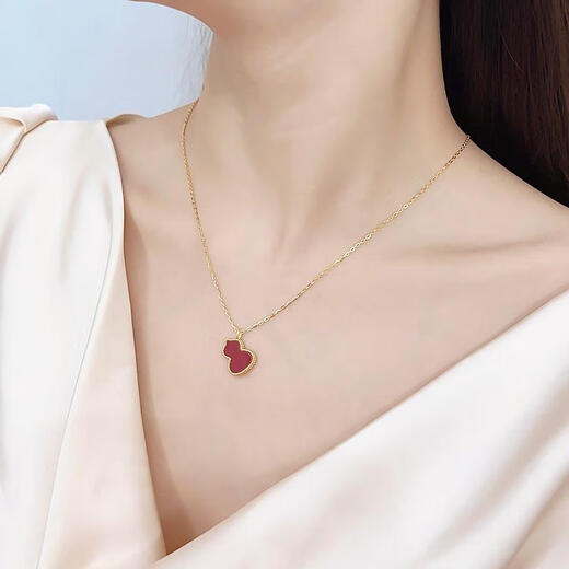 Man Fuxiang 18K gold gourd pendant color gold rose gold clavicle chain set chain au750 gold necklace birthday gift for girlfriend 18K rose gold red agate (single pendant)