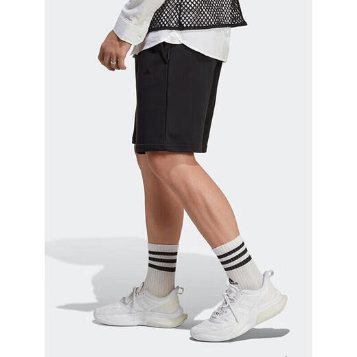 阿迪达斯 （adidas）运动裤男裤夏季新款跑步训练宽松透气休闲短裤五分裤 IC9756黑色 XL
