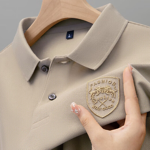 
Goldlion official website Fang Ship Store Flag Official website Summer men's short-sleeved shirt Pure cotton Paul high-end embroidered lapel shirt heavy 9901 style - Khaki M Recommended 90-110Jin [Jin equals 0.5 kg]