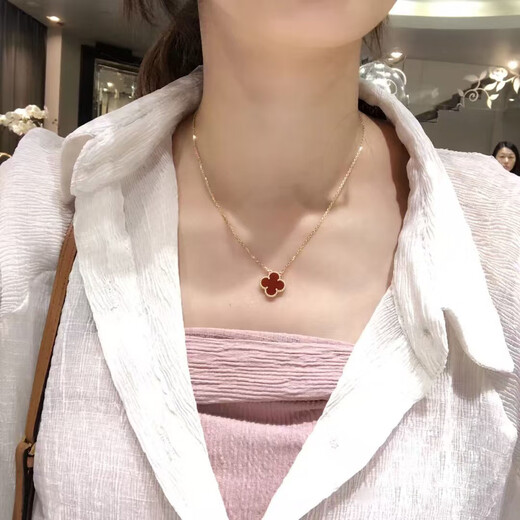 VZZS four-leaf clover necklace women's 18K gold medium carnelian white mother-of-pearl AU750 mini pendant advanced clavicle chain tiger eye stone (15mm regular size)
