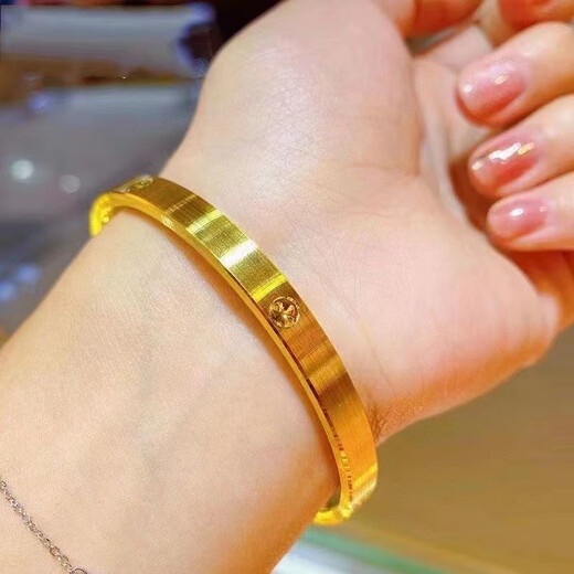 The official 9999 yellow-plated pure gold bracelet for women's new fashion brushed diamond pattern solid gold bracelet for 60 inner diameter suitable for 100-110 Jin [Jin equals 0.5 kg] wear 16 grams [counter] 15,888 yuan
