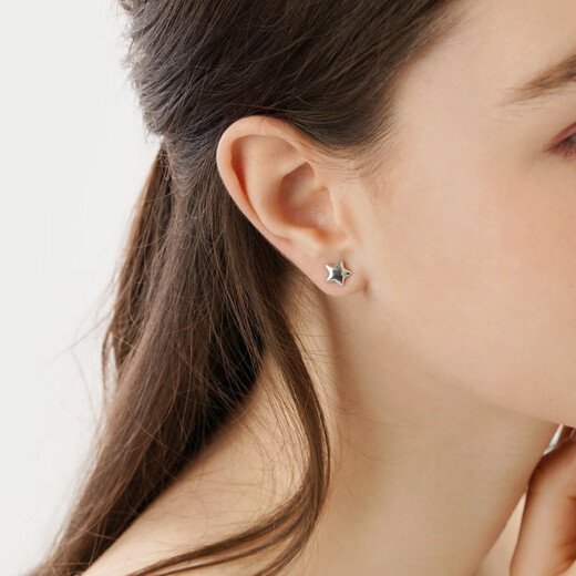 Chow Sang Sang (CHOW SANG SANG) platinum earrings star diamond earrings (one side) 92110E