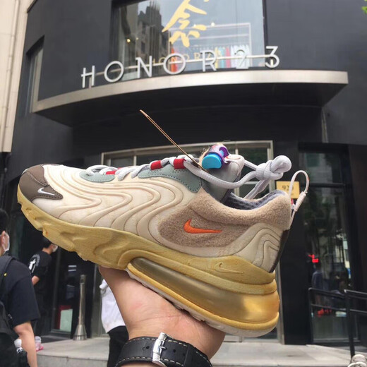 耐克（NIKE）男鞋Air Max 270 TS仙人掌气垫减震休闲跑步鞋运动女鞋 AT6174-700 卡其色 36