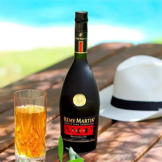Remy Martin CLUB Remy Martin Premium French Cognac Botella original de vino importado (versión extranjera) Remy Martin vsop 1000mL 1 botella Versión extranjera botella desnuda