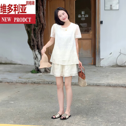 Victoria's style 2025 summer new fashionable and fashionable versatile short-sleeved hollow casual top wide-leg slimming shorts suit for women, off-white two-piece set S recommended 80-100Jin [Jin equals 0.5 kg]