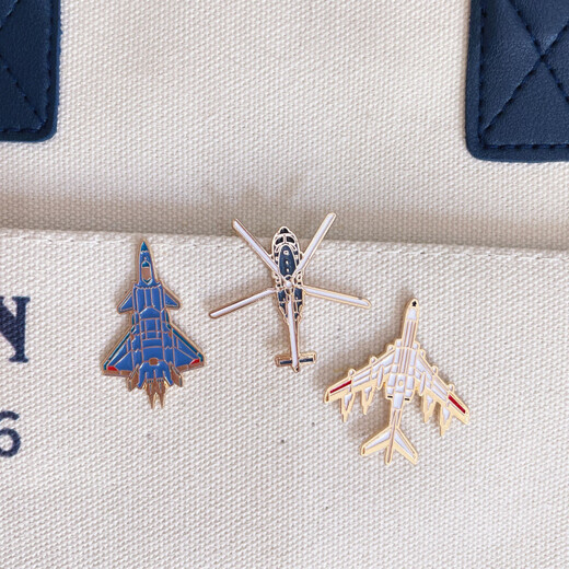 WEISHINI Air Show Aerospace Fighter Badge Y-20 H-6K Teaching 8 J-20 UAV Model Aviation Aircraft Metal Brooch J-20-Vyron