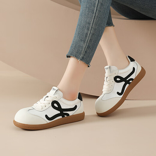 Samstag (ST/Sa) Frauenschuhe Leichte Trainingsschuhe für Frauen 2025 Frühlings- und Herbst neuer Soft Sohle Casual Schuhe Sommer Atmungsfreie vielseitige Sportbrettschuhe vor White 36