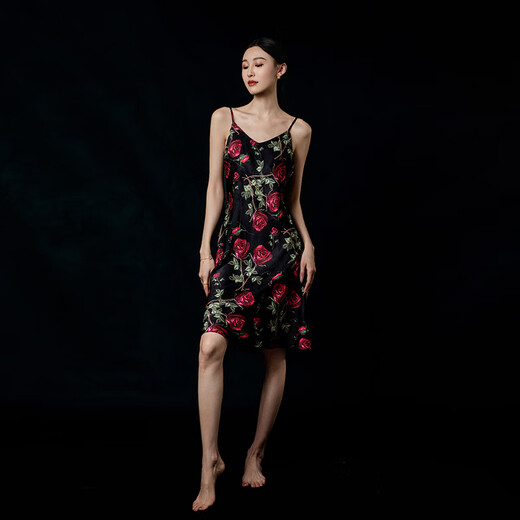 
Da Vinci password pajamas for women 2025 summer new imitation silk jacquard sling nightgown with chest pad home clothes birthday gift box Black gold rose L (100-120Jin [Jin equals 0.5 kg])