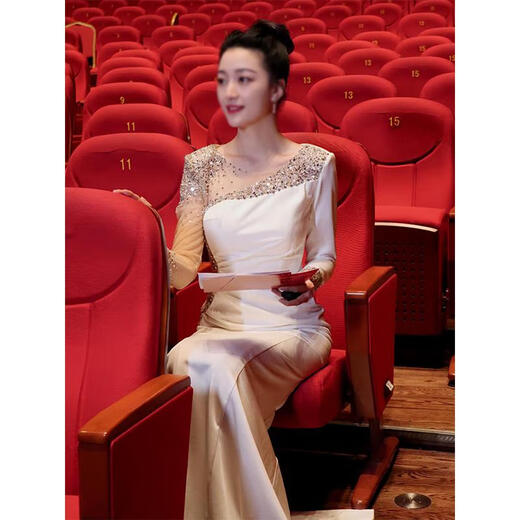 Wutuo host competition clothing ink white dress 2025 new dignified and atmospheric student art test vocal music simple unique white M