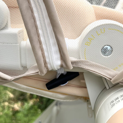 Qborn is suitable for strollers with full-cover mosquito nets in summer, baby strollers with anti-mosquito encrypted mesh accessories in summer, and White Deer strollers with gray mosquito nets for sitting and lying, two-way