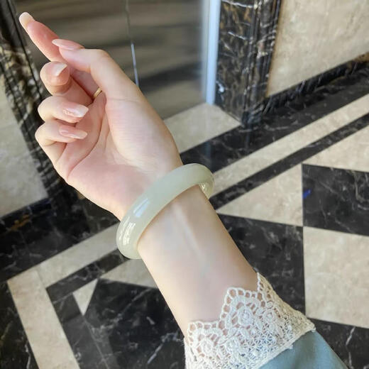 Fat Donglai Xinjiang Pulsera jade hetiana para mujeres para niñas Young Qinghai Qingshui Flat Strip Flat White Jade Pulsera de hielo Tipo de hielo Imperial Concubine Pulsera verde Blanco Jade 53-54