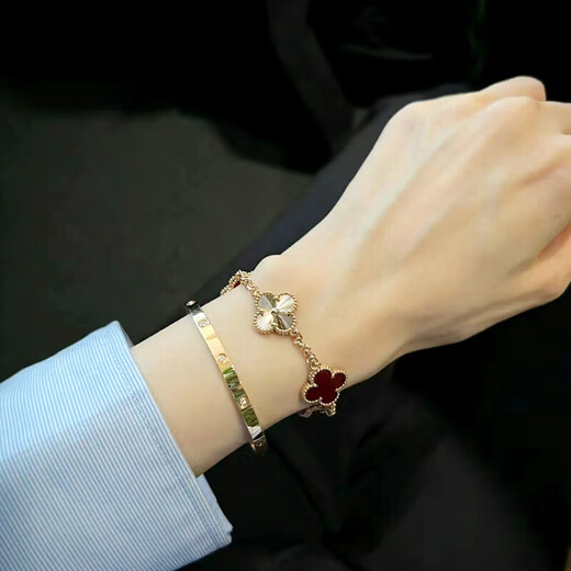 FEACHE Light Luxury Jewelry Fashion Accessories Rose Gold Four-leaf Clover Bracelet Memorial Day Chinese Valentine's Day Gift to Girlfriend and Wife Rose Gold-Five Flowers Laser