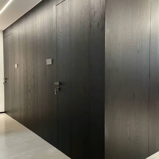 Yusenyi Natural Eiche Stahlbürste Schwarzes Holz Getreide Furnier Ked KD Board Festholz 6187bs bemalt massive Holzfurnier Panel