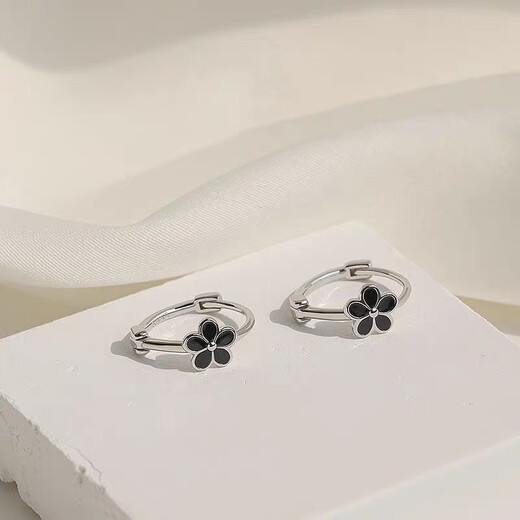 Nilan Fat Donglai same style pt950 platinum earrings for women PT9502024 summer new style temperament flower earrings as a gift for friends on Chinese Valentine's Day small white flower earrings