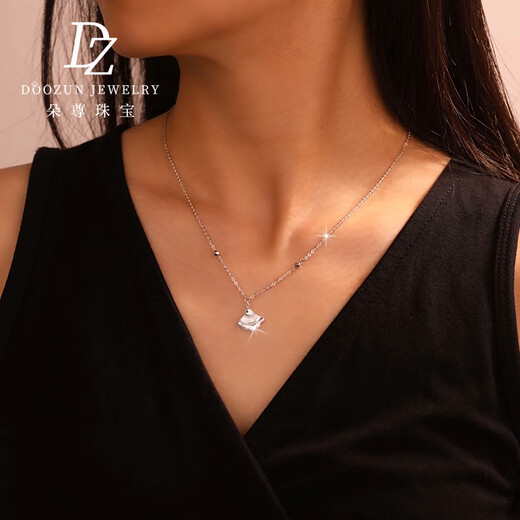 Duozun pt950 platinum necklace for women, genuine platinum honeycomb skirt, platinum chain, new Chinese Valentine's Day gift for girlfriend, ready stock, honeycomb skirt chain, 5.39 g
