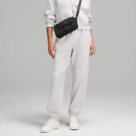 Lululemon 2,5L Multi-карманный дизайн нейлоновый кросс-пакет обычные мужчины и женщины и тот же стиль пара черные черные