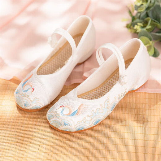 Auf die alten Stoffschuhe für Frauen, weiche Sohle bequeme Hanfu -Schuhe, nationale Stickschuhe mit alten Kostüm Cheongsam atmungsaktiv und haltbarer Frauenschuhe, gestickte Schuhe, weiße 37 [Standardgröße] 20 [Fuß breiter Fuß, hoher Fuß, großer Größe, große Größe]