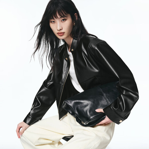 
Peacebird gold buckle small stand collar imitation protein PU leather jacket for women 25 years new truncated motorcycle leather jacket black M 160