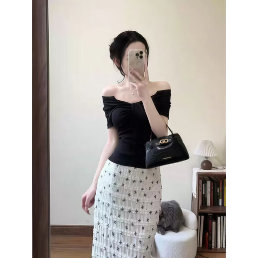 
DIEJIAONUO Dress Women's Clothing 2025 Summer New Korean atmosphere and temperament slim outfit women's suit gentle style 3895 top + skirt S