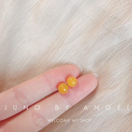 Feiyu Fat Donglai same style beeswax earrings natural topaz color simple fashion versatile jade earrings S pure silver small ears mini 4mm