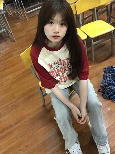 Ran de la même chemise à manches courtes de Yilan pour les filles de lycée d'été féminine T-shirt à manches de chiffon Katie Top Burgundy Red Abricot Couleur * 695 M