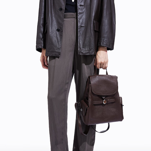 Gele 25 ans Nouveau cuir le sac sac à dos grande capacité de trajet de voyage décontracté sac à dos doux sac d'ordinateur classique noir m