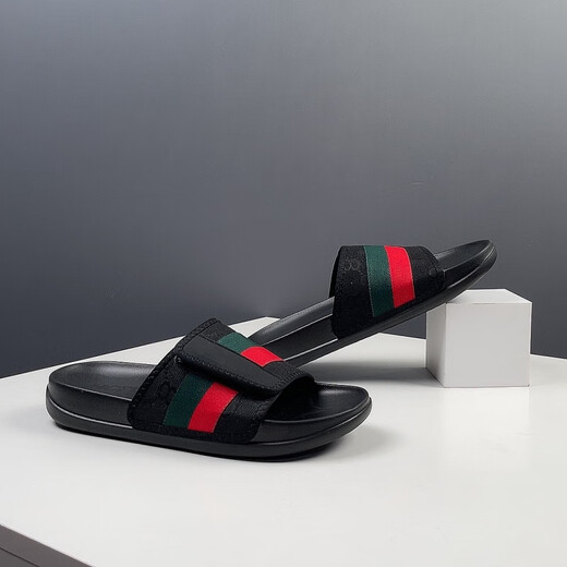 DIFANPU International Luxury Brand Herrenschuhe High-End-Männer Außenbekleidung Pantoffel Little Biene Sandalen bequeme Outdoor-Strandschuhe Aprikosenfarbe [Markengeschenkbox] 42