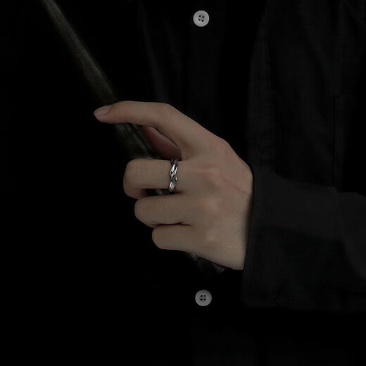 Möbius ring ring for men, trendy niche design, opening for couples, index finger, retro light luxury, high-end sense M1486 Möbius ring ring, opening adjustable