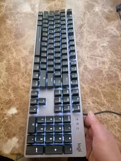 
Logitech K845 mechanical keyboard wired e-sports game office USB blue shaft single USB interface computer dedicated second-hand Logitech k845 mechanical keyboard