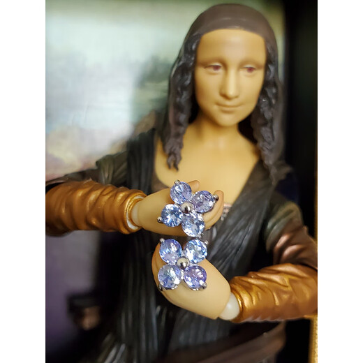 DL 1998 Fat Donglai quality tanzanite stud earrings shiny hydrangea natural cluster four-leaf clover silver screw earrings I only want one