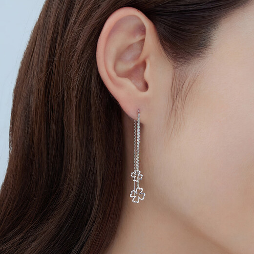 Lukfook Jewelry Platinum 950 hollow four-leaf clover platinum ear wire earrings price L04TBPE0001 about 1.92 grams