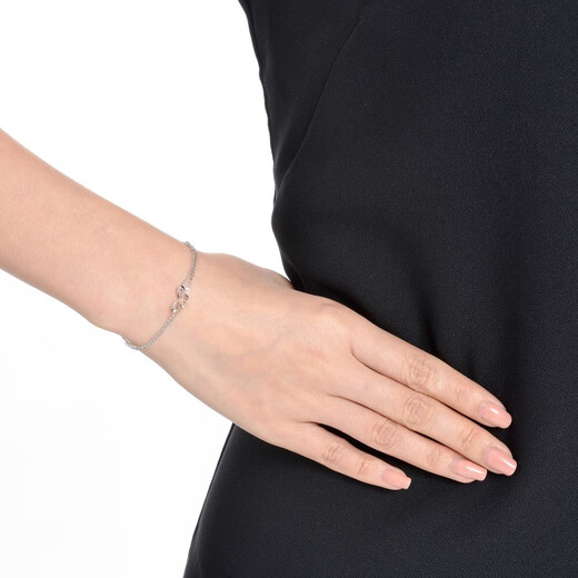 Chow Sang Sang (CHOW SANG SANG) platinum bracelet Pt950 butterfly bracelet platinum bracelet for women 46366B 17 cm