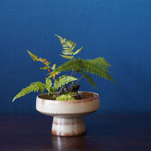 Yu Senyi picks up the littered old antique old high-legged vase old items new Chinese tea room ornaments literati flower arrangement utensil Japanese style emerald green number 1278 lonely flower utensil medium