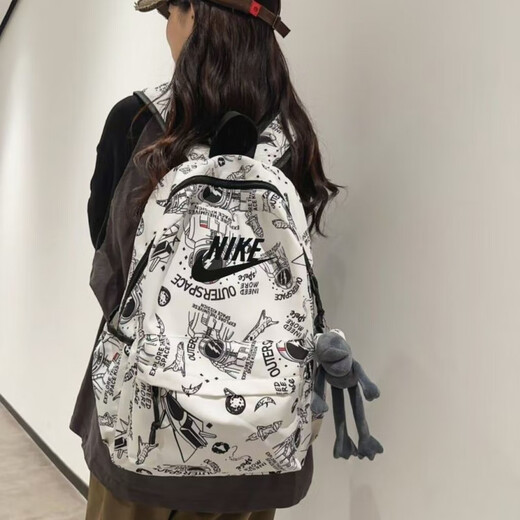 NBA CARES-NIKE书包新款背包六年级初中生潮流高颜值大容量百搭耐脏涂鸦双 耐克NIKE-5009nk满天星黑色 耐克NIKE-带毛绒铃铛挂件