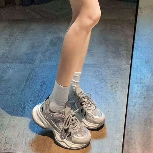 Chaoyunyue Store Zhao Lusi gleiche Dick-Soled-Dad-Schuhe für Frauen im Jahr 2025 Frühling neuer super heißer, vielseitiger, atmungsaktiv