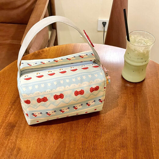 New 2025 handbag with high appearance and large capacity for travel, portable three-dimensional washing and storage cosmetic bag, kt cat bow, upgraded handle