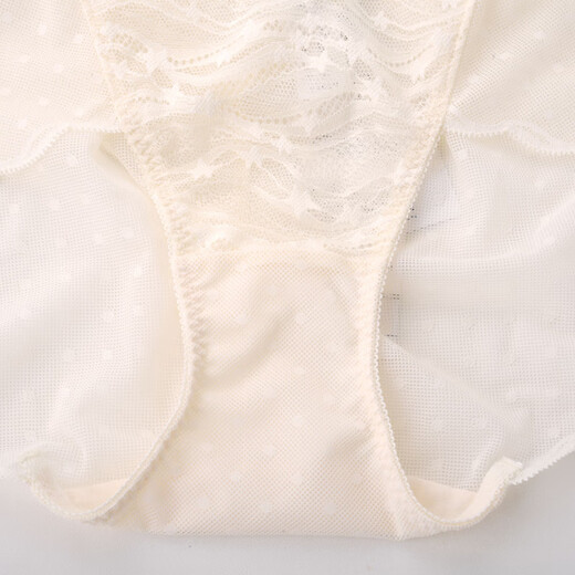 华歌尔（Wacoal）日系蕾丝中低腰三角裤内裤内衣女WP3523 奶油黄 XS 160/90