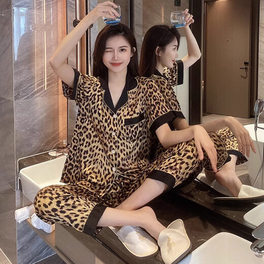 Pajama de seda de hielo transfronterizo antártico para mujeres Lindo estilo Bear Summer NUEVO ALIMO ALIMO CAREATE Pantalones de manga corta Conjunto de ropa para el hogar YFY9905# M 170 [sugerido 80-100Jin [Jin iguala 0.5 kg]]]