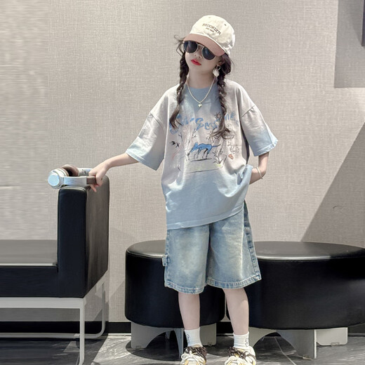 MOKITOUL girls summer short-sleeved suit for girls, young children, summer casual T-shirt, shorts, children's summer denim mid-trousers two-piece set Pink T-(high-end gift box packaging) 120 cm
