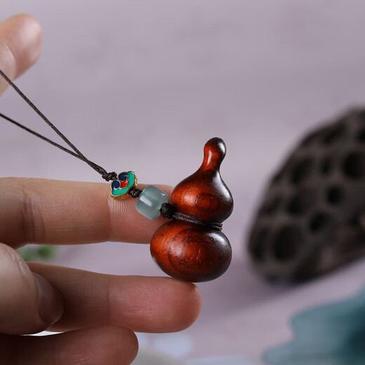 Rosewood gourd mobile phone chain wood carving solid wood diy toy bag pendant Chinese style Fulu portable toy pendant rosewood gourd pendant (gift box)