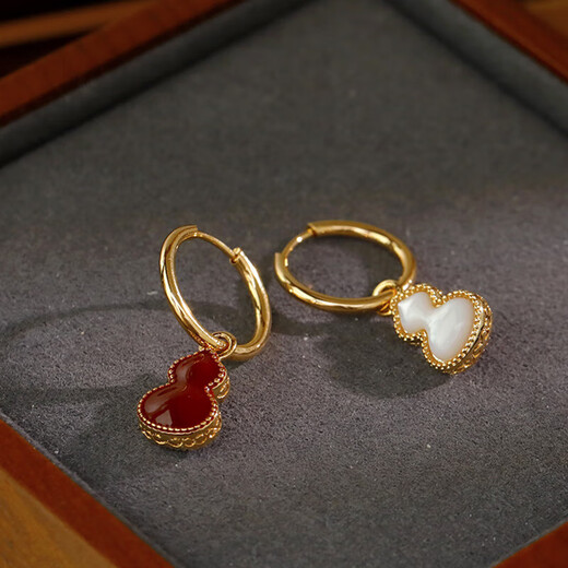 Niche design double-sided gourd earrings for women white shell earrings 2025 new trendy enamel oil-drop ear jewelry 18K gold wine red white shell [ear buckle]