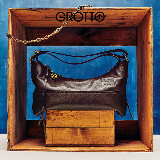 Gele 25 ans New Arkhobo Cowhide Sac à grande capacité Commu au trait et à sac à main décontracté Label classique Black Silver L