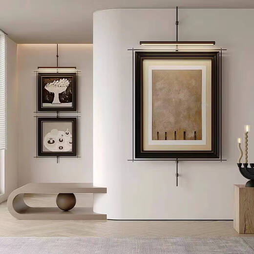 
Yonghuan wall metal hanging boom hanging painting with light style hotel model room entrance tea room creative decoration decoration A style overall 13575 picture frame 6380 light wiring model