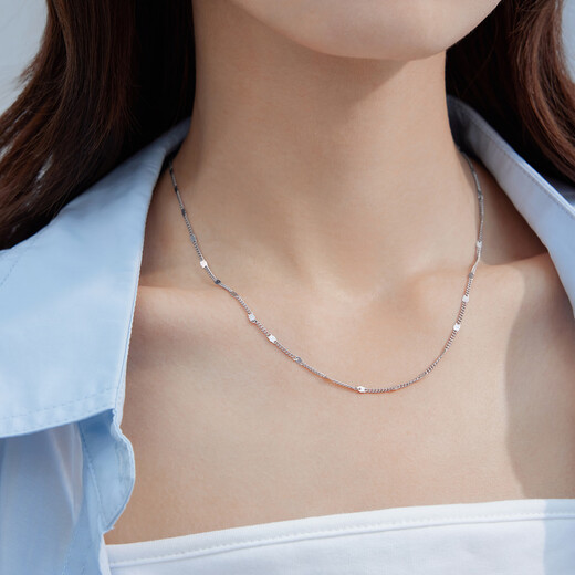 Lukfook Jewelry Platinum 950 Side Chain Platinum Necklace Plain Chain Price G07P0004DS 4.41 grams (including labor cost 441 yuan)