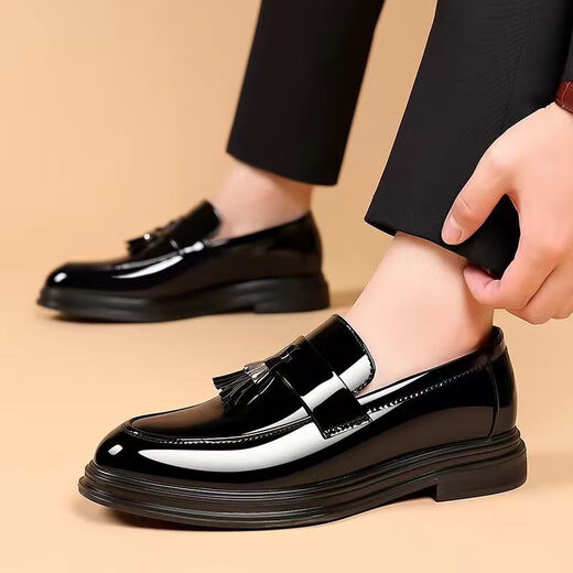 Chaussures en cuir Cartelo Nouvelles chaussures à semelle douce pour hommes Chaussures en cuir masculin un pied Patent en cuir chaussures Business Casual Work Shoes Men Black_9926 38 _UNE TAILLE plus grande