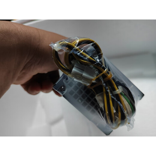 
Dell EMC original adapts to original Dell 3991 3990 3880 3881 3888 3681 chassis power supply 6+4 pins Original power supply 260w can be recharged for new one year