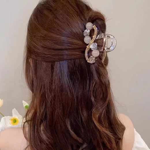 Two Worlds of Love Rhinestone Camellia Beads Clip for Women 2025 New Light Luxurious and High-Level Design Hair Clip for Back of Head Hair Tiara Camellia Beads Clip