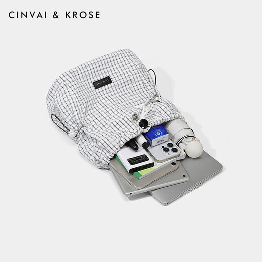 Официальный веб -сайт Cinvaikrose Small C/K Niche Design School Bag Women's 2025 Новый легкий рюкзак рюкзак Rucksack Белый клет